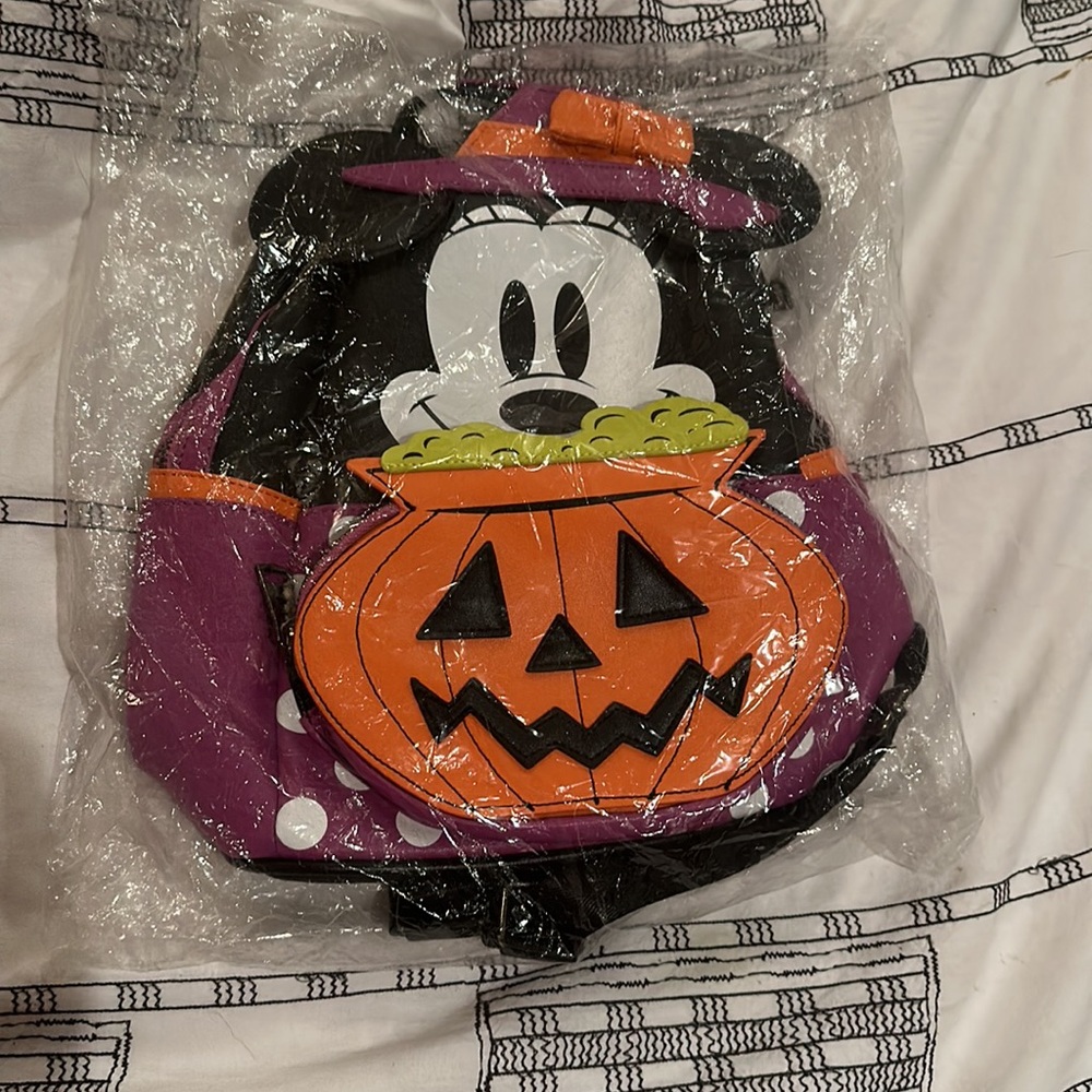 LOUNGEFLY Disney Mini Mouse Halloween bag